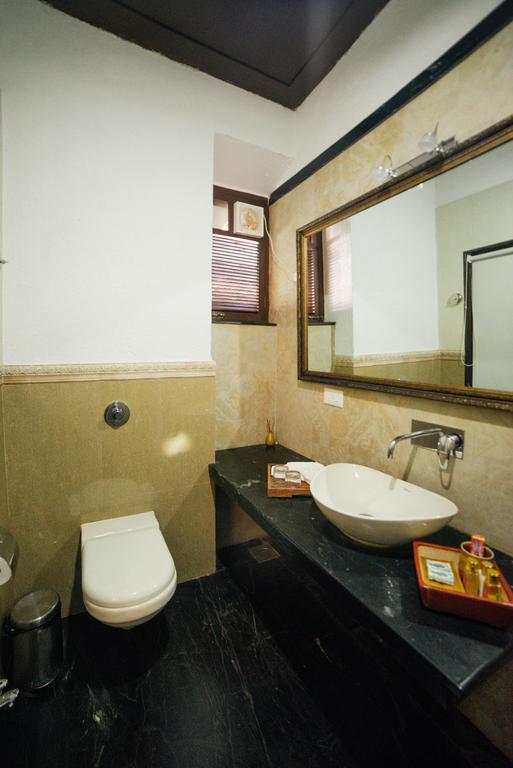 Casa Menezes - A Heritage Goan Homestay Bambolim Exterior foto