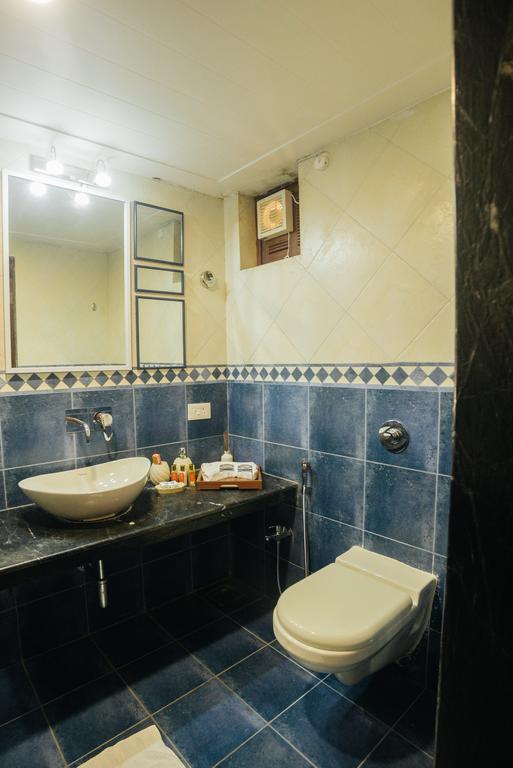 Casa Menezes - A Heritage Goan Homestay Bambolim Exterior foto