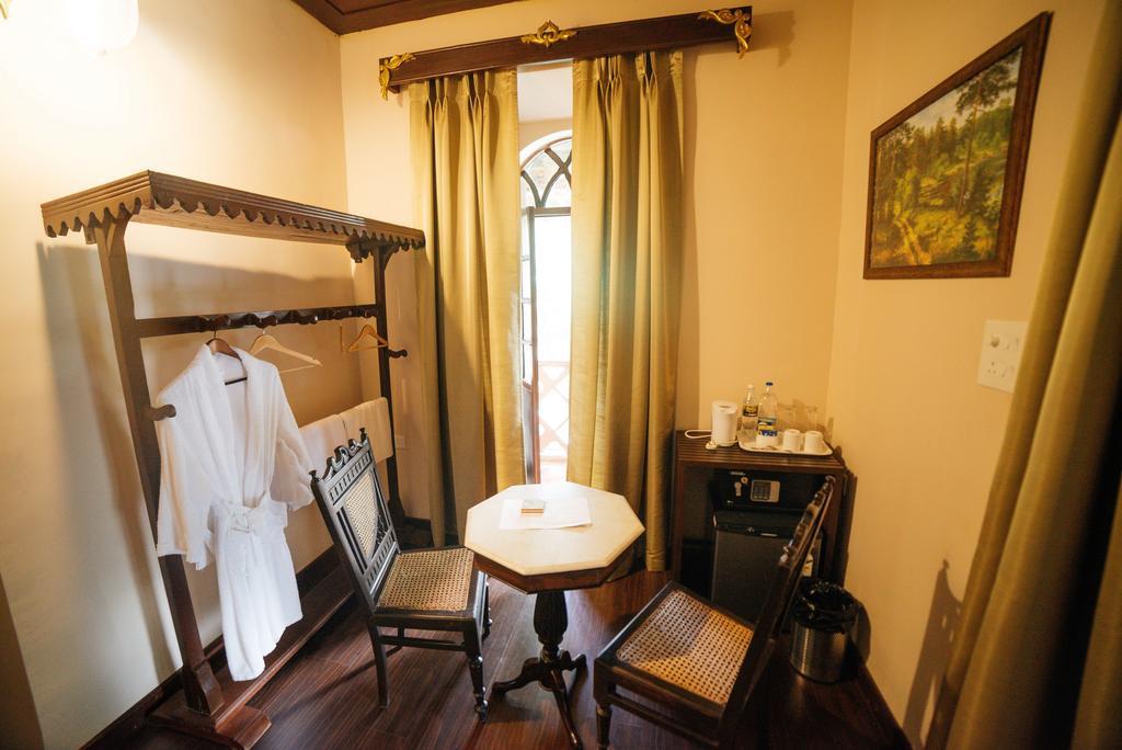 Casa Menezes - A Heritage Goan Homestay Bambolim Exterior foto