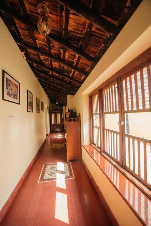 Casa Menezes - A Heritage Goan Homestay Bambolim Exterior foto
